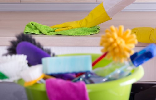 Move out cleaning service in a Merton flat with detailed kitchen and surface cleaning