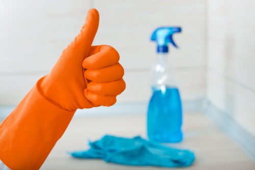 Finalising a cleaning complaint with a clear outcome